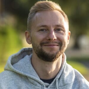 علیرضا زارع